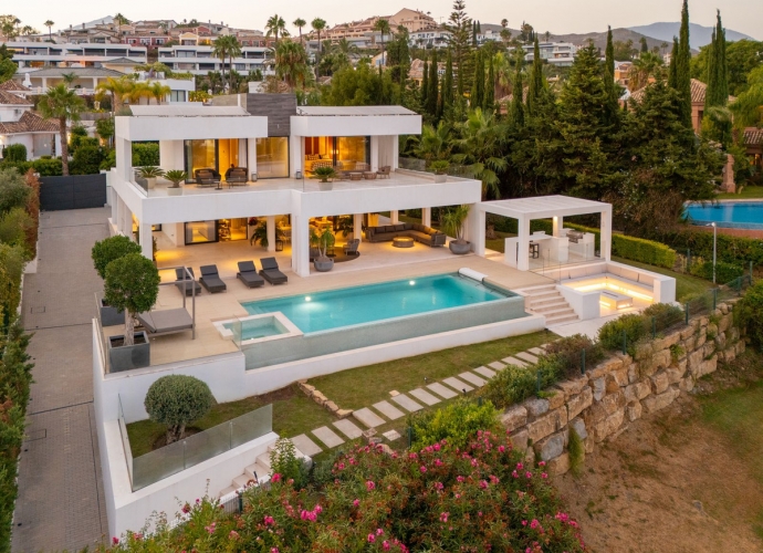Villa indépendante situé à Nueva Andalucía - 2