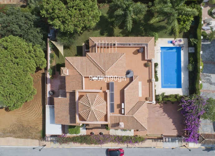 Villa indépendante situé à Elviria - 2
