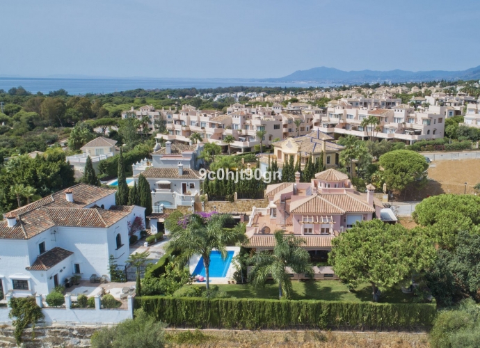Villa indépendante situé à Elviria - 3