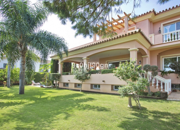 Villa indépendante situé à Elviria - 8