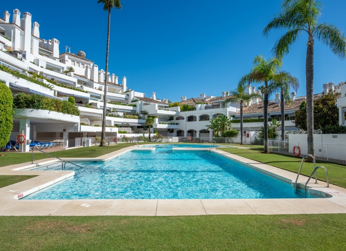 Apartamento Planta Baja en Río Real - 1