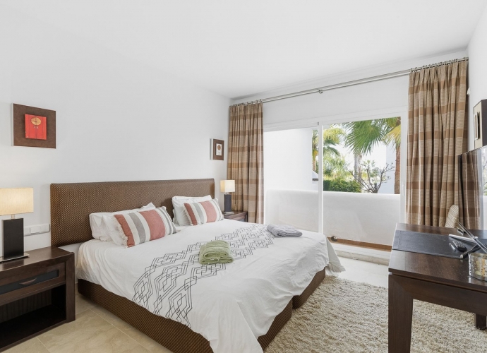 Apartamento Planta Baja en Nueva Andalucía - 4