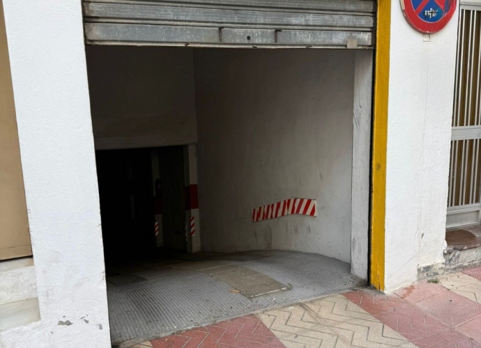 Commercial Garage en San Pedro de Alcántara - 1