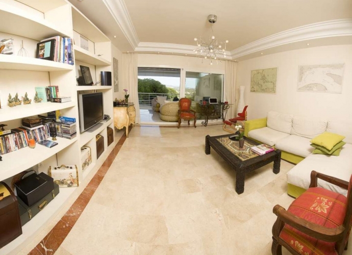 Apartamento Planta Baja en Nueva Andalucía - 2