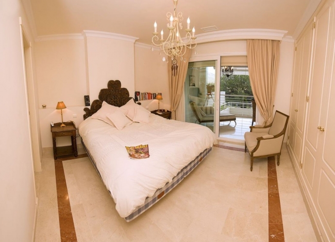 Apartamento Planta Baja en Nueva Andalucía - 4
