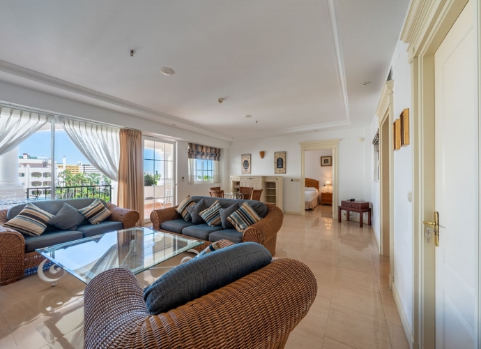 Apartment Middle Floor in Marbella - 3