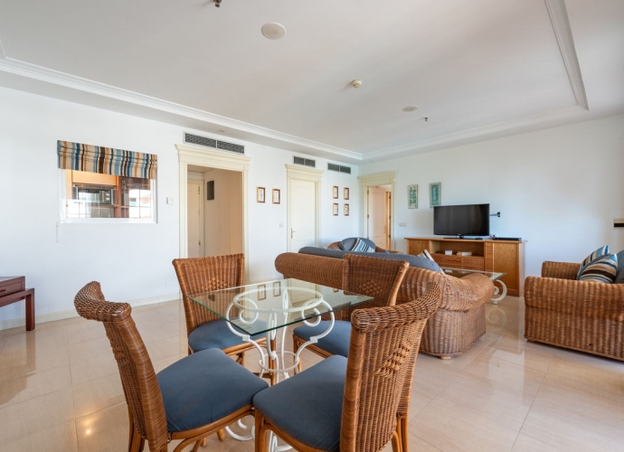 Apartment Middle Floor in Marbella - 10