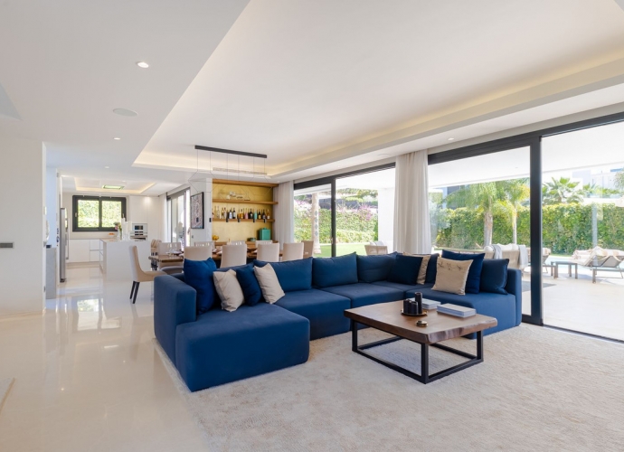 Villa Independiente en Nueva Andalucía - 10