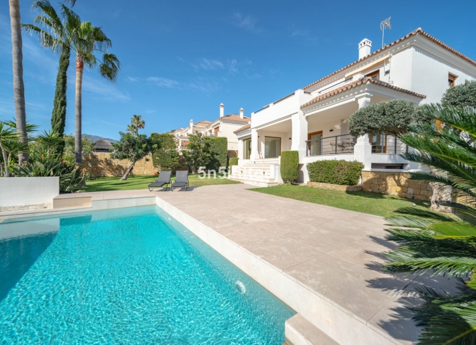 Villa Independiente en Benahavís - 1