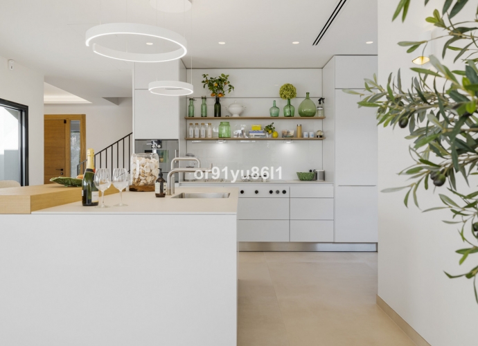 Villa Independiente en The Golden Mile - 8