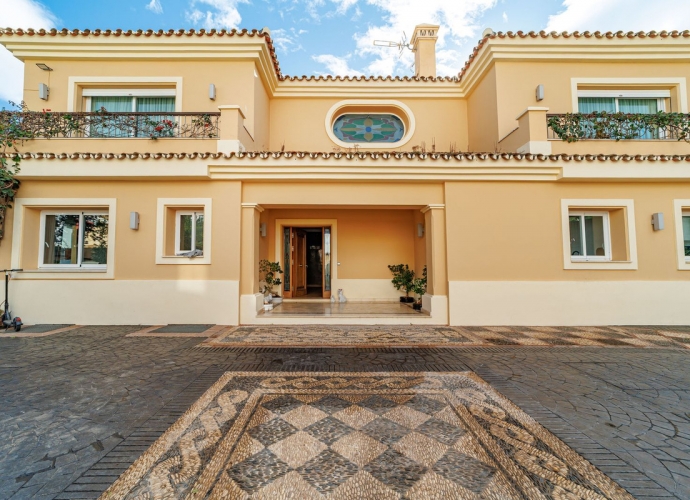 Villa Detached in Marbella - 3