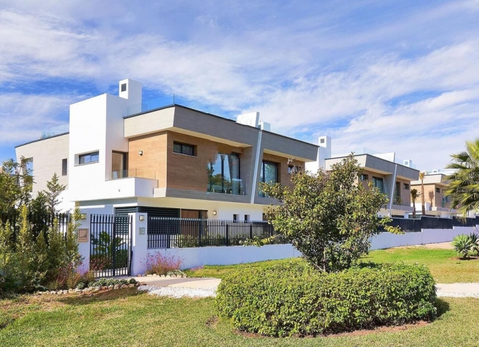 Villa Semi Detached in Puerto Banús - 2