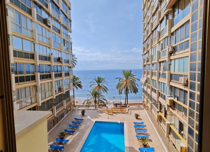 Apartment Middle Floor in Marbella - 2