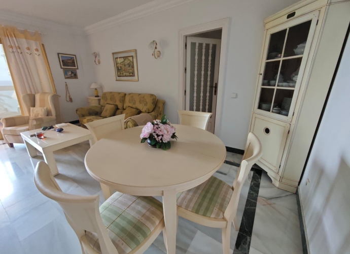 Apartment Middle Floor in Marbella - 4