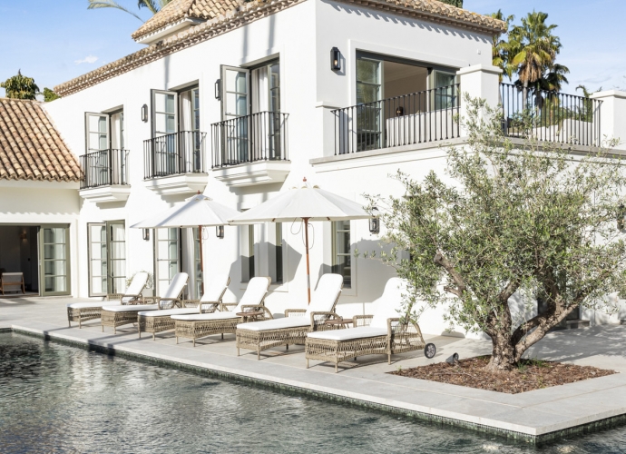 Villa Independiente en Nueva Andalucía - 1
