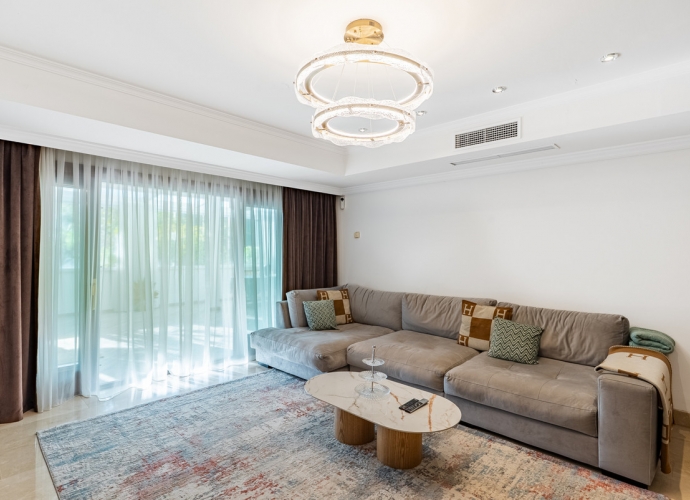 Apartment Ground Floor in The Golden Mile - 5