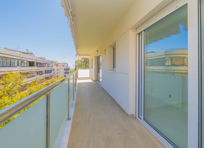 Apartment Middle Floor in Marbella - 2