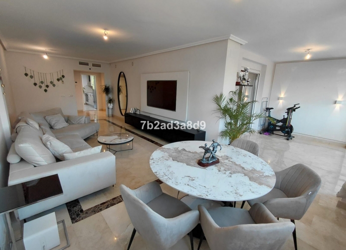 Apartamento Planta Media en Nagüeles - 1