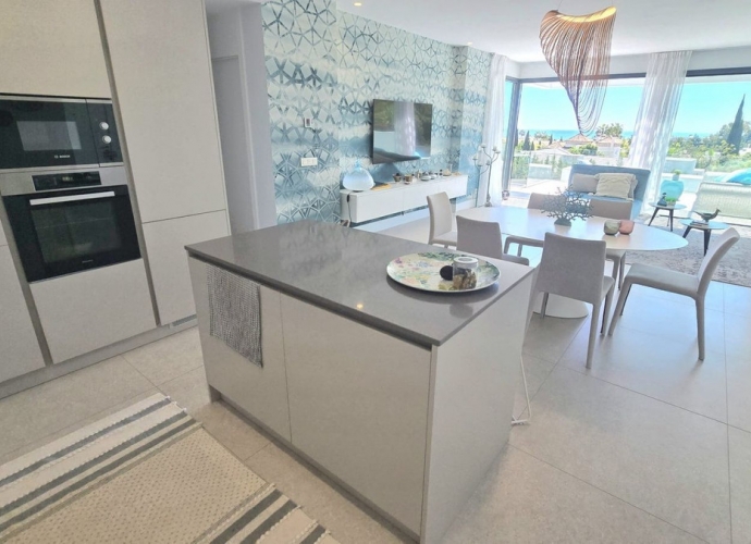 Apartment Middle Floor in Benahavís - 8