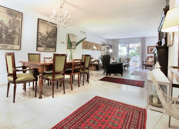 Apartment Ground Floor in The Golden Mile - 2
