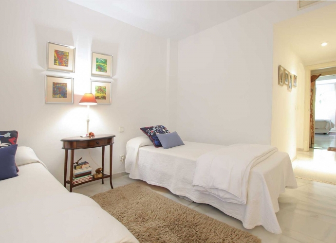 Apartment Ground Floor in The Golden Mile - 8
