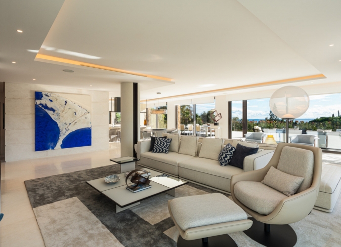 Villa Detached in The Golden Mile - 9