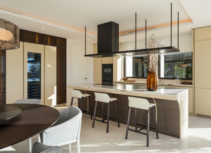 Villa Detached in The Golden Mile - 10