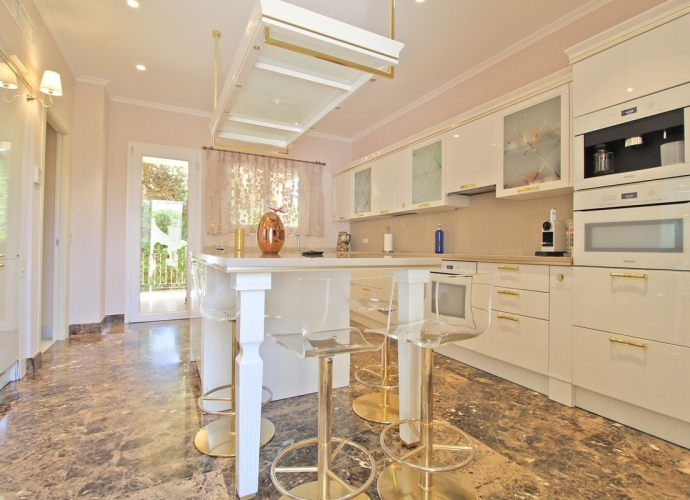 Villa Independiente en Bahía de Marbella - 10