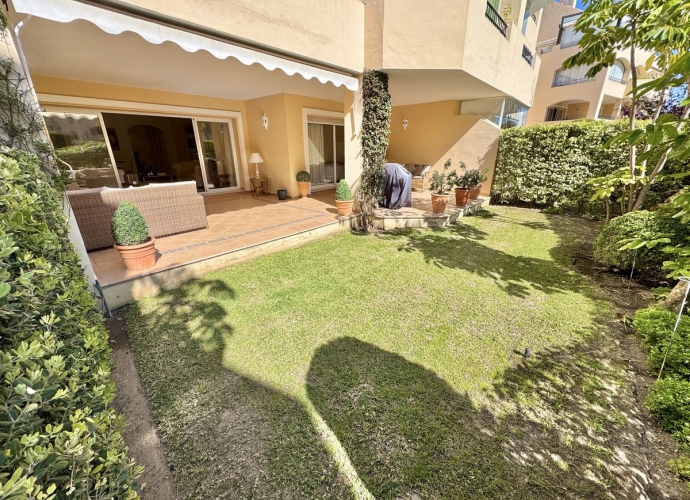 Apartment Ground Floor in Elviria - 2