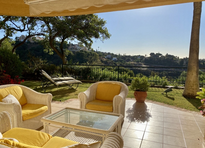 Apartamento Planta Baja en Elviria - 1