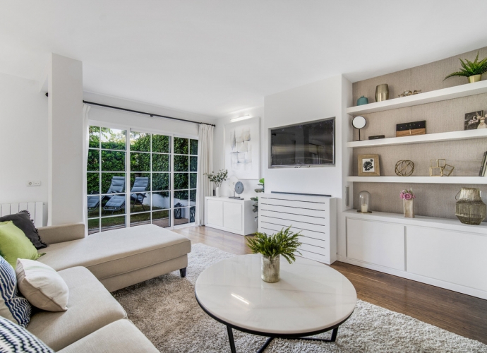 Townhouse Terraced in The Golden Mile - 9