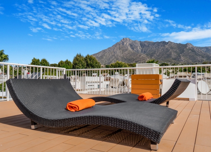 Townhouse Terraced in The Golden Mile - 10