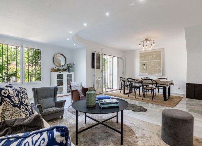 Townhouse Terraced in The Golden Mile - 3