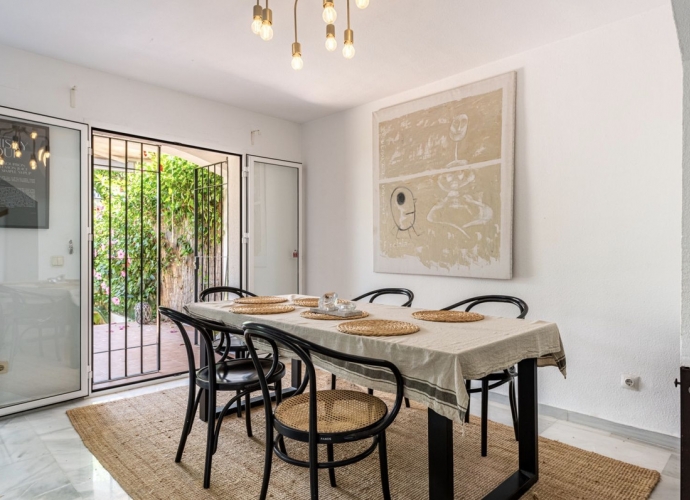Townhouse Terraced in The Golden Mile - 4