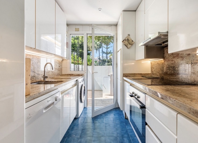 Townhouse Terraced in The Golden Mile - 5