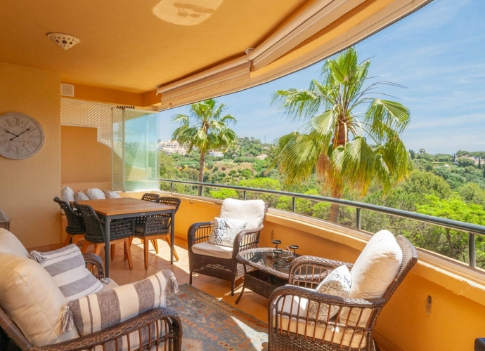 Apartment Middle Floor in Elviria - 1