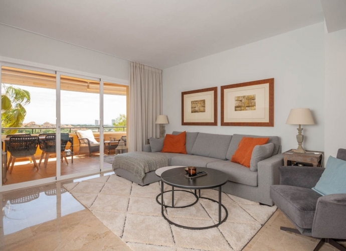 Apartment Middle Floor in Elviria - 2