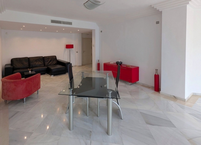 Apartamento Planta Media en Aloha - 2