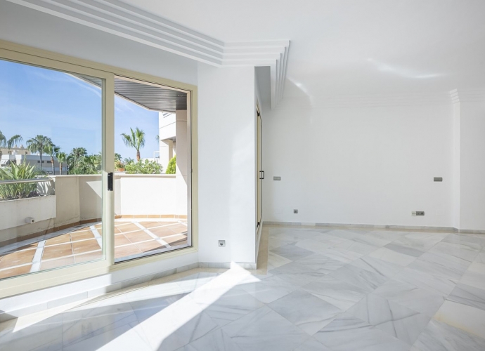 Apartamento Planta Media en Aloha - 4