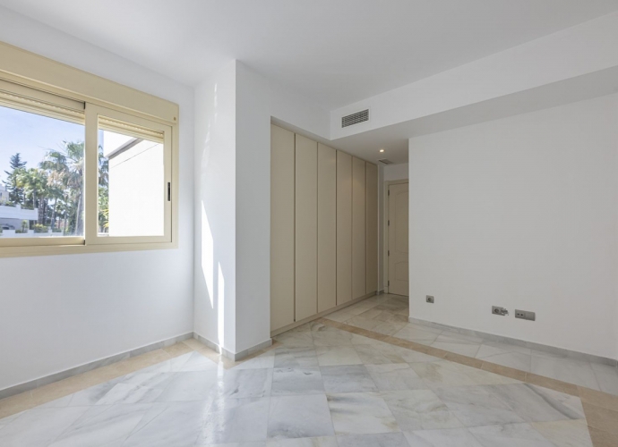 Apartamento Planta Media en Aloha - 7