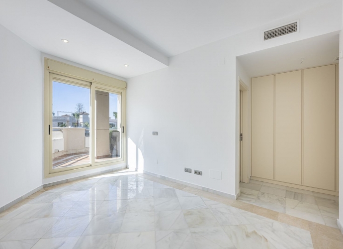 Apartamento Planta Media en Aloha - 10