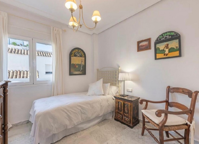 Apartamento Planta Media en Bahía de Marbella - 10