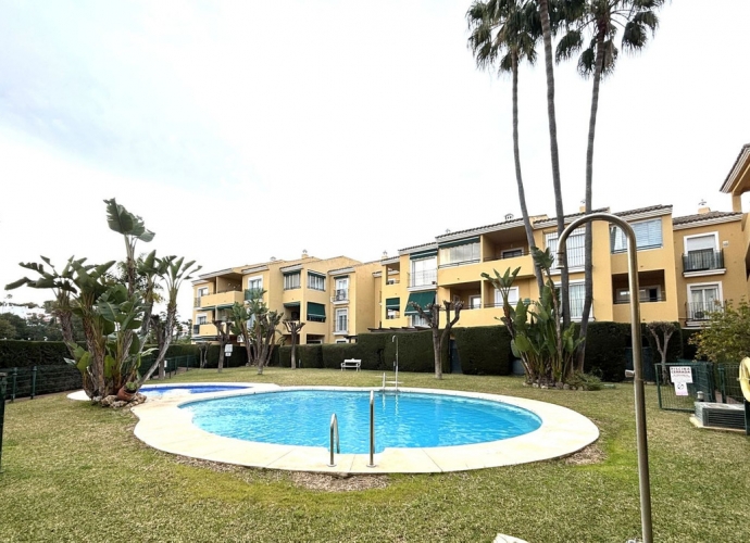 Apartment Penthouse in Guadalmina Baja - 1