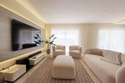 Apartment Middle Floor