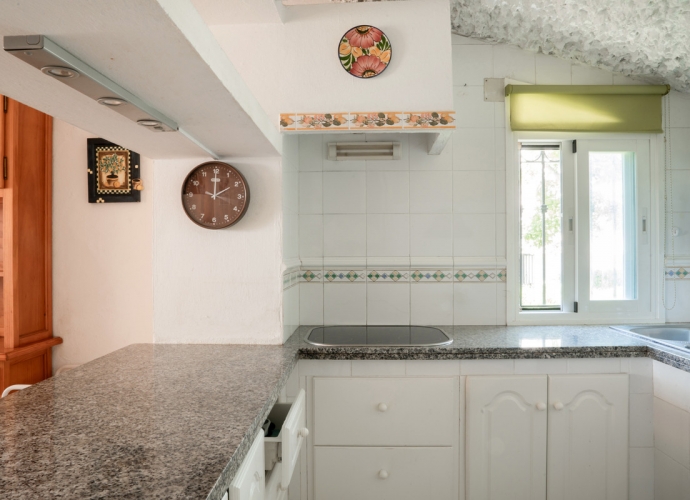 Villa Semi Detached in Estepona - 8