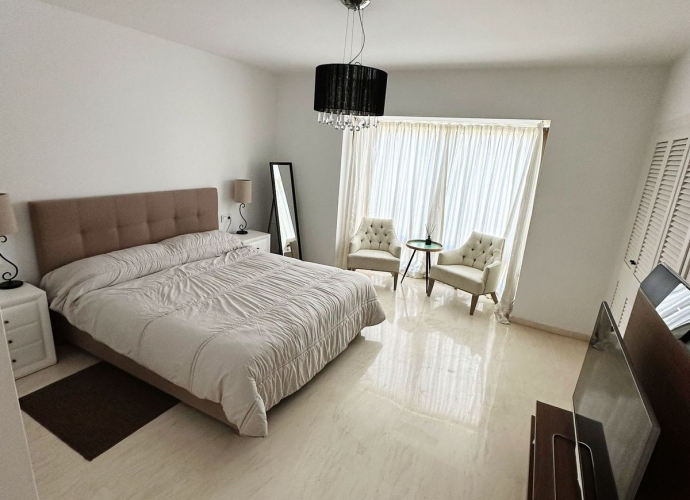 Apartment Middle Floor in Estepona - 9