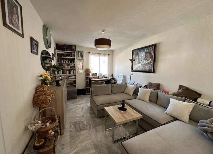 Apartment Middle Floor in Estepona - 5