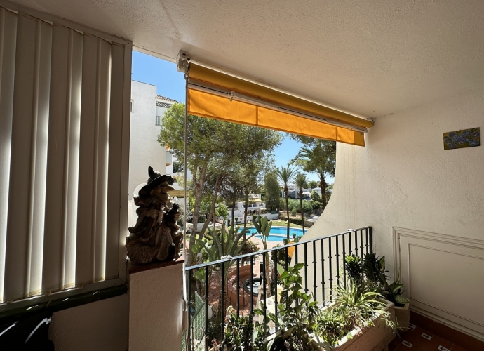 Apartment Middle Floor in Estepona - 8