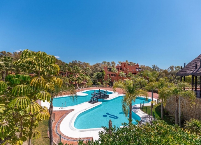 Apartment Ground Floor in Nueva Andalucía El Alminar de Marbella  - 1