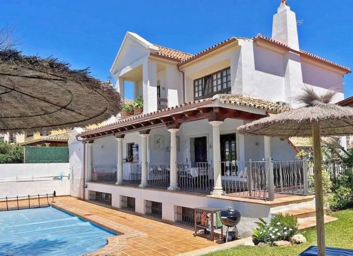 Villa Detached in San Pedro de Alcántara - 1